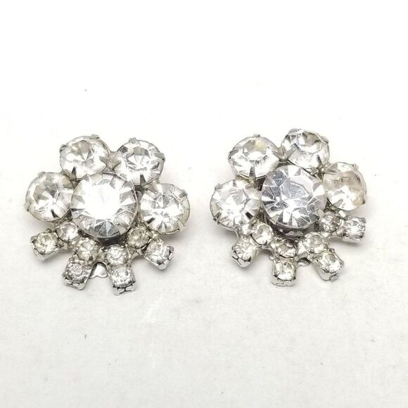Vintage Sparkle Rhinestone Cluster Clip On Earrings, Silver Tone, Estate - Picture 5 of 5